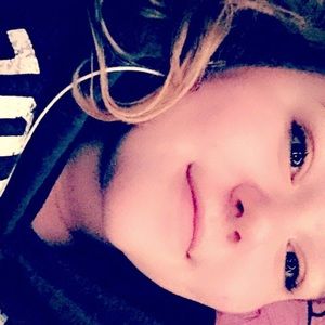 Meet your Posher, Josie